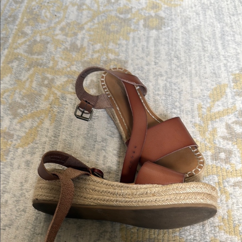 Universal Theeads (target) Espadrille Sandals